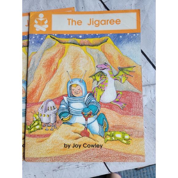 Lot 6 Story Box Read Together Level 1 books 4 Meanies 2 Jigaree - Picture 2 of 7